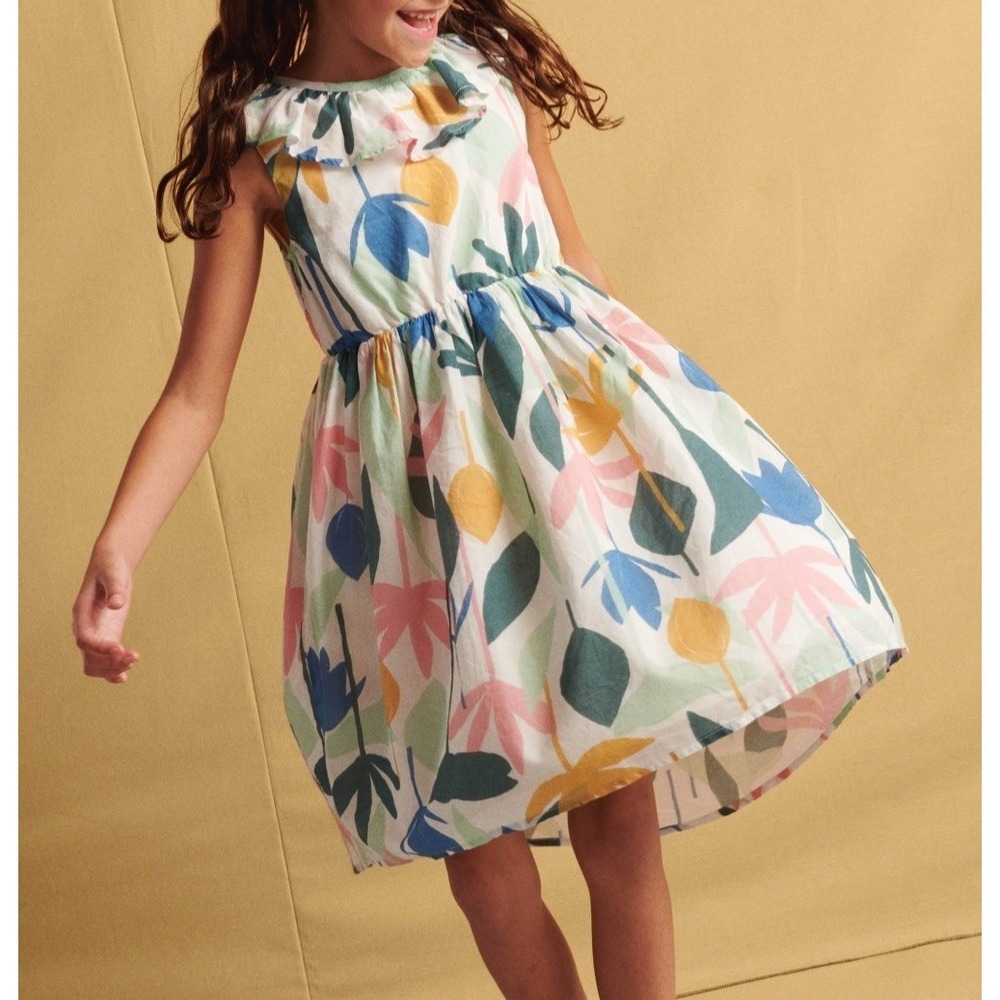 EUC kids Tea Collection girls Ruffle neckline Hi-Lo Dress colorful print size 5